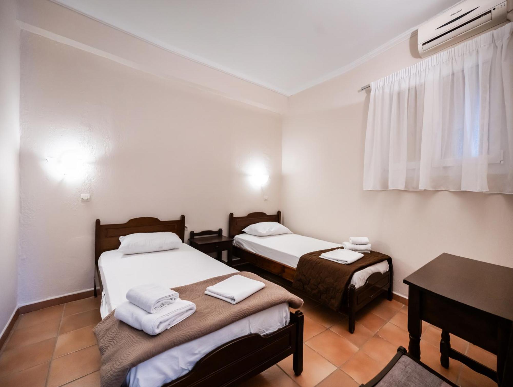 Ionio Hotel 尼基亚娜 外观 照片